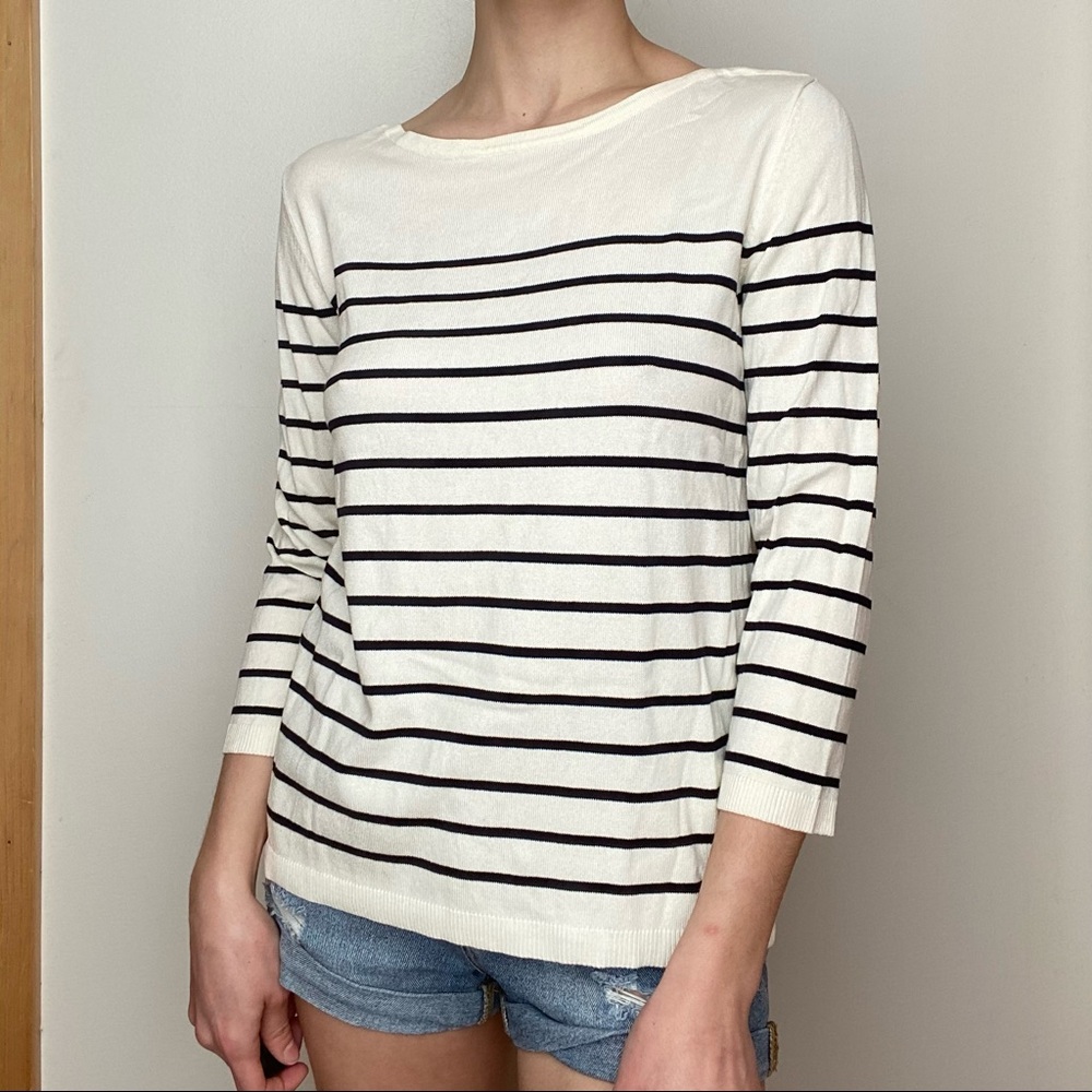 (NW) Striped Light Sweater
